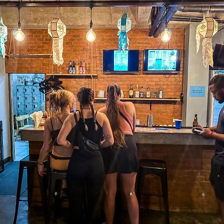 Хостел Bodega Чиангмай Экстерьер фото